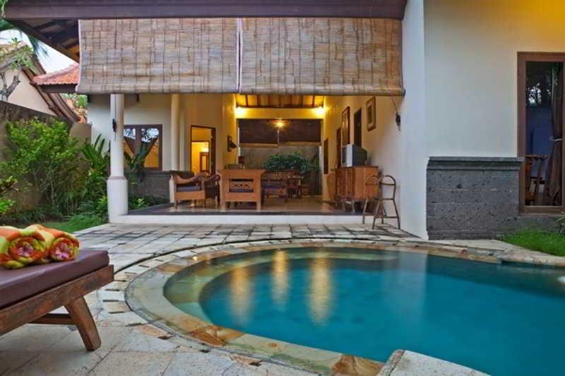 Grand Bali Villa Legian Kültér fotó